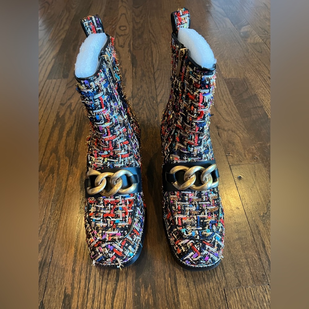 Steve Madden Booties - multi boucle fabric